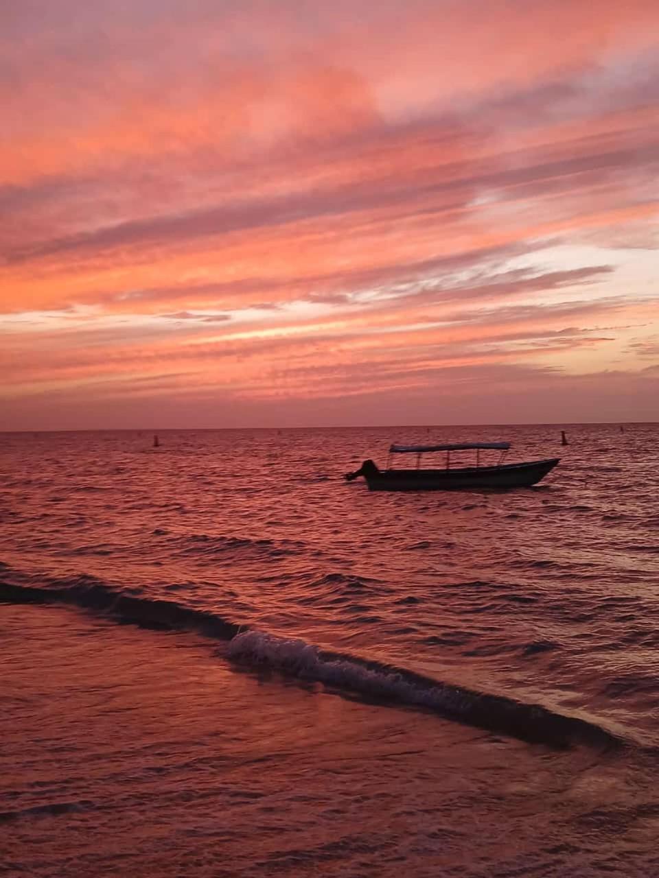 ホテル Cabana Juanaleisa Isla Barú エクステリア 写真